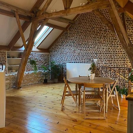 Charmant Appartement Dans Une Ancienne Ferme Νιβέλ Εξωτερικό φωτογραφία